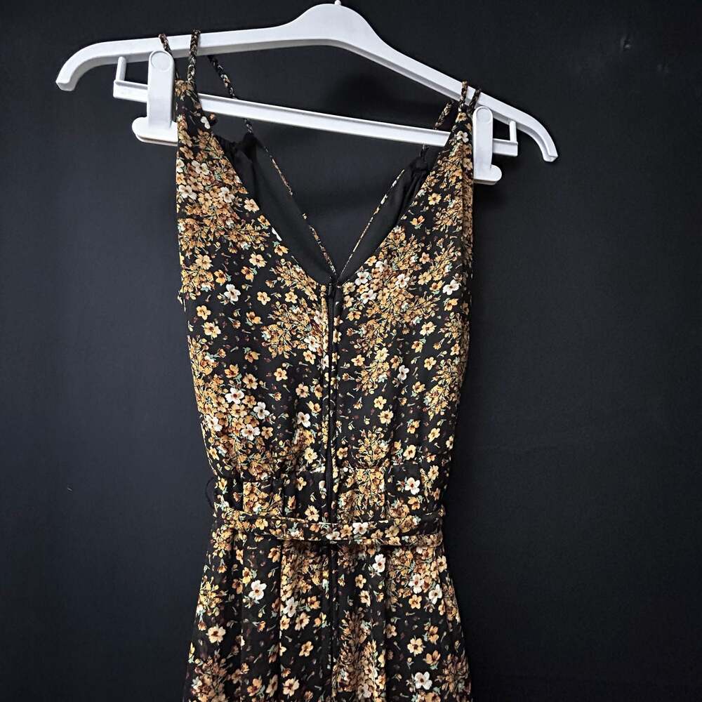 Premier Amour Floral Print Sleeveless Maxi Dress with Tie Waist - Picture 10 of 11